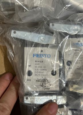 صمام ذراع أسطواني من فيستو RS-4-1/8