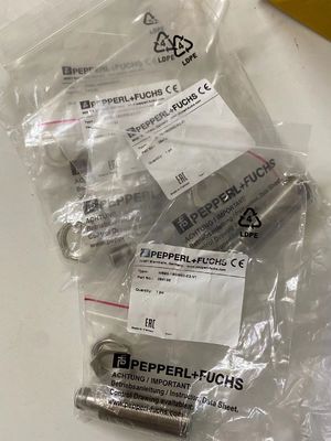 أجهزة الاستشعار التحفيزية Pepperl+Fuchs NBB5-18GM50-E2-V1