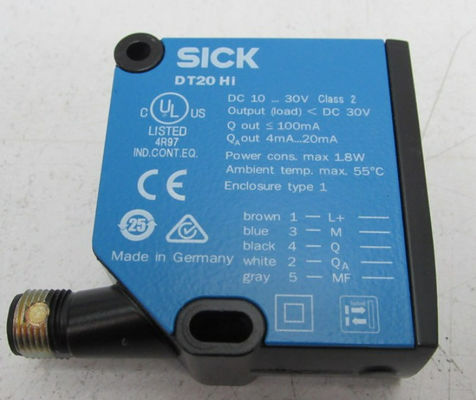 أجهزة استشعار المسافة الليزرية SICK DT20 Hi DT20-P244B 24.3 ملم x 72.4 ملم x 54.1 ملم