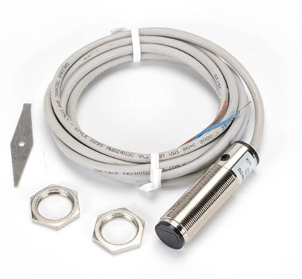 أجهزة استشعار ضوئية كهربائية أسطوانية SICK VTF18-4N1212 18 mm x 18 mm x 63.6 mm