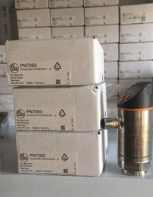 مستشعر الضغط IFM PN7093 مع العرض PN-025-RER14-QFRKG/US/ /V