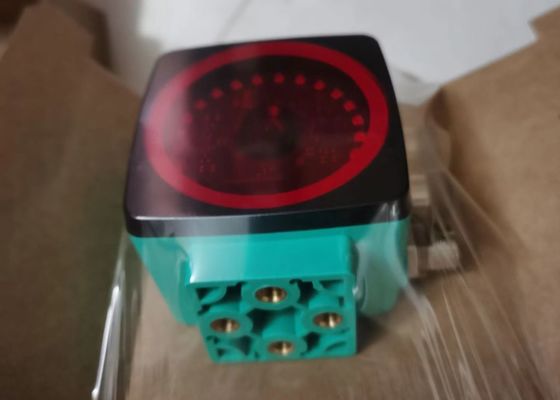 رأس القراءة البصرية Pepperl+Fuchs PCV50-F200-B17-V1D مع مفتاح متكامل مسافة القراءة 50 ملم وطول القياس تصل إلى 10000 م
