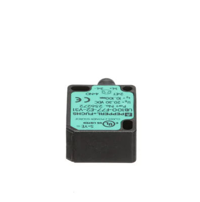مستشعر الكشف المباشر بالموجات فوق الصوتية لـ Pepperl Fuchs UB100-F77-E2-V31 مع تأخير الاستجابة ≤ 50 ms كتلة 10 g