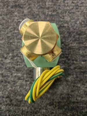 24 VDC تصنيف إمدادات المدخل ASCO 8262G262 Red-Hat II صمامات الفولينويد ذات التأثير المباشر نوع تشغيل الفولينويد