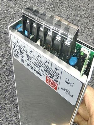 متوسط البئر HRP-450-48 48Vdc 9.5A إمدادات الطاقة PFC 8 مخرجات مماثلة مضغوطة 100 مم × 100 مم × 100 مم الحجم