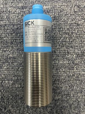 SICK UM30-212118 6036922 أجهزة استشعار الانتقال أجهزة استشعار فوق صوتية خفيفة الوزن