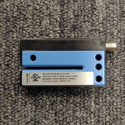 أدوات SICK WF2-40B410 أجهزة استشعار الشوكة لتطبيقات حجم الخيوط M18 x 1