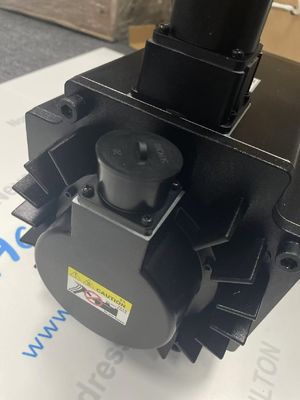 دلتا إلكترونيات / الأتمتة الصناعية ECMA-L11845RS محركات AC و DC 1500 RPM 4057 / 28650