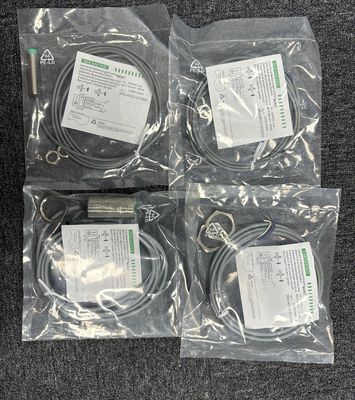 مفتاح حثي Siemens 3RG4014-0CD00 مع حماية دخول IP66/67 ونطاق قياس أقصى يبلغ 1300 ملي بار 522 بوصة ماء