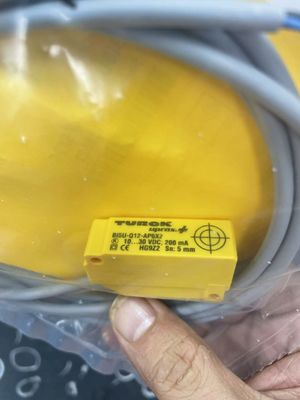 مستشعر حثي Turck BI5U-Q12-AP6X2