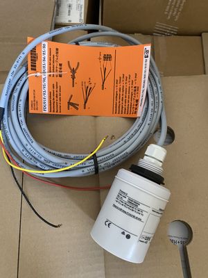 Endress Hauser FDU91 - RG2AA هو مسبار مستوى الموجات فوق الصوتية