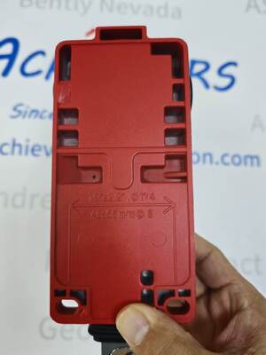 Telemecanique XY2CH13150H7 كابل سحب مفتاح إيقاف الطوارئ
