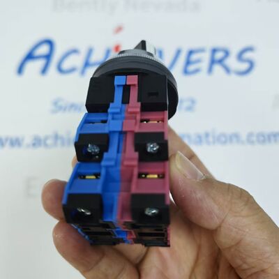 وحدة تحكم IDEC HW-U10