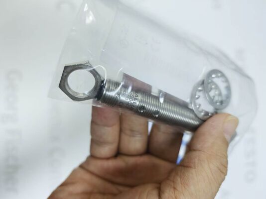 جهاز BALLUFF BCS M12T4D2-PSM40C-S04G مستشعر القرب السعة