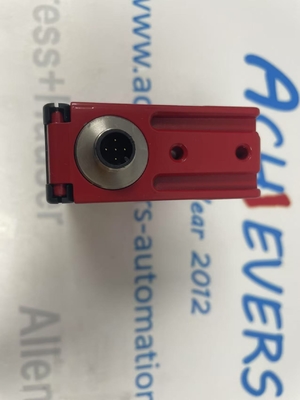 مستشعر مسافة ضوئية Leuze ODSL 96B M/C66-S12 لقياس المسافة بدقة