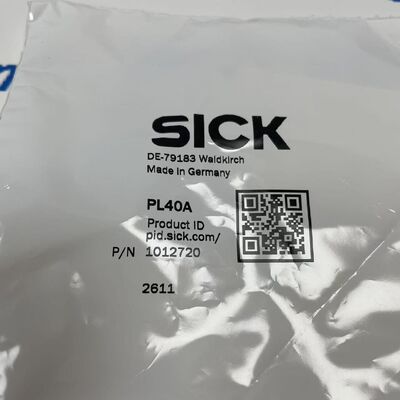 SICK PL40A عاكس لأجهزة استشعار كهربائية ضوئية
